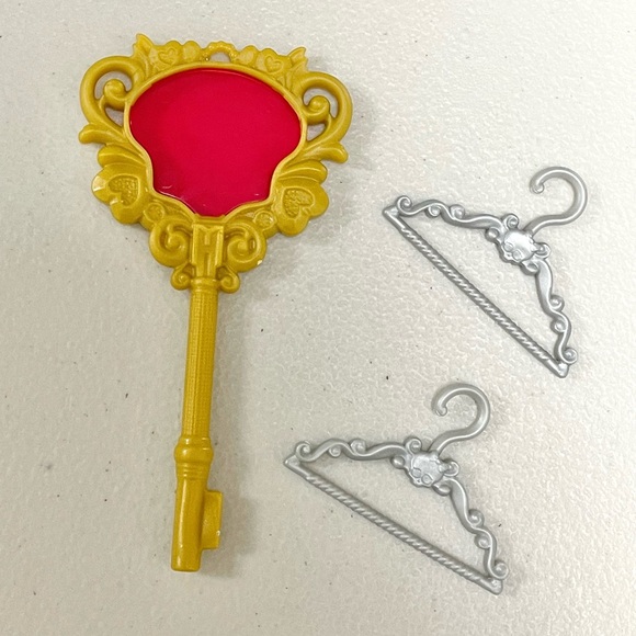 Monster High Skulltimate Secrets Clawdeen Wolf’s Closet - Picture 8 of 8